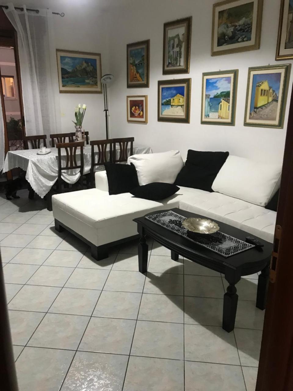 Camere Centro Cagliari Bagian luar foto